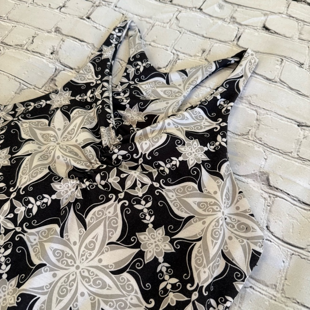 Prana Black and Cream Floral Top Sz L NWOT